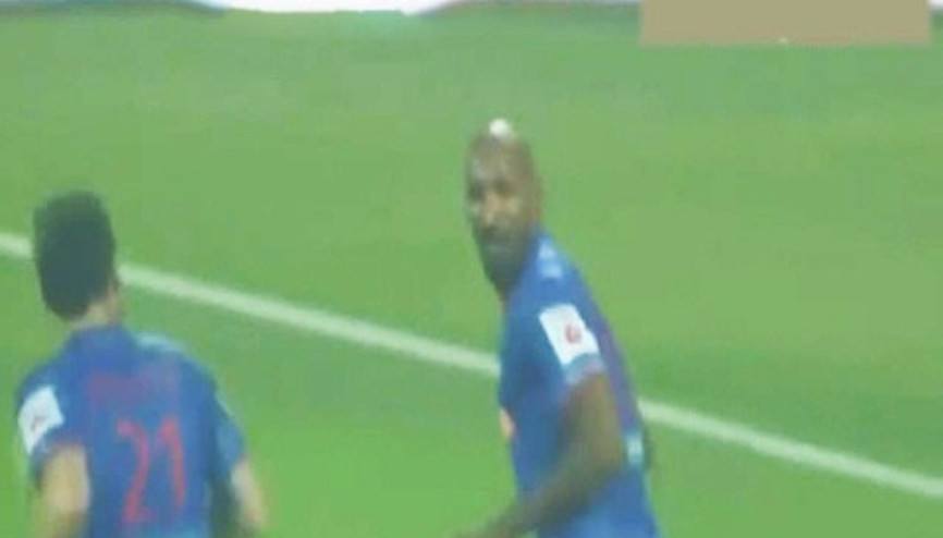 Anelka atmaya devam ediyor
