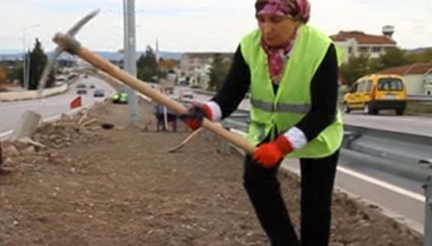 3 üniversite bitirdi kazma-kürek çalışıyor