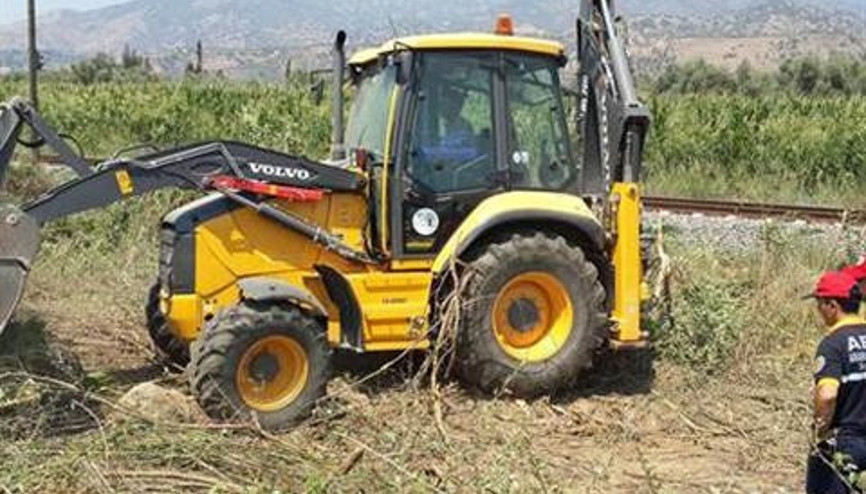 Aydındaki kazada ölen kadının kopan başı bulunamadı