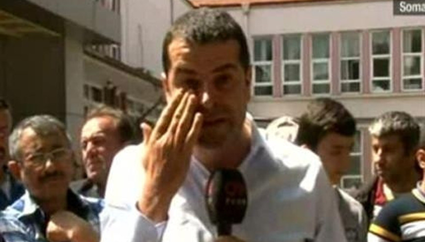 Cüneyt Özdemir gözyaşlarını tutamadı