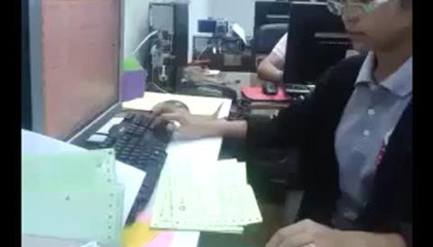 Dünyanın en hızlı çalışan memuresi