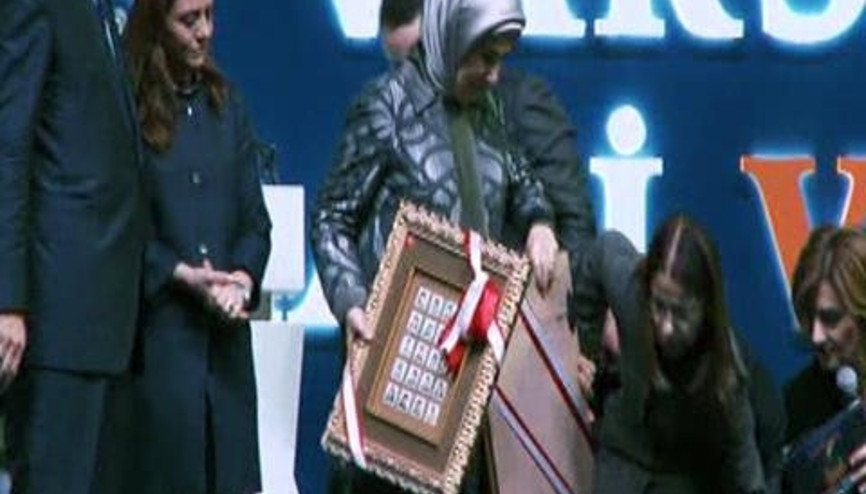 AİLE VE SOSYAL POLİTİKALAR BAKANI AYŞENUR İSLAMIN ZOR ANLARI