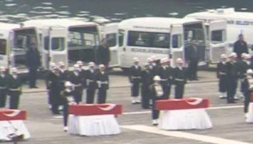 ŞEHİTLER İÇİN TÖREN DÜZENLENDİ