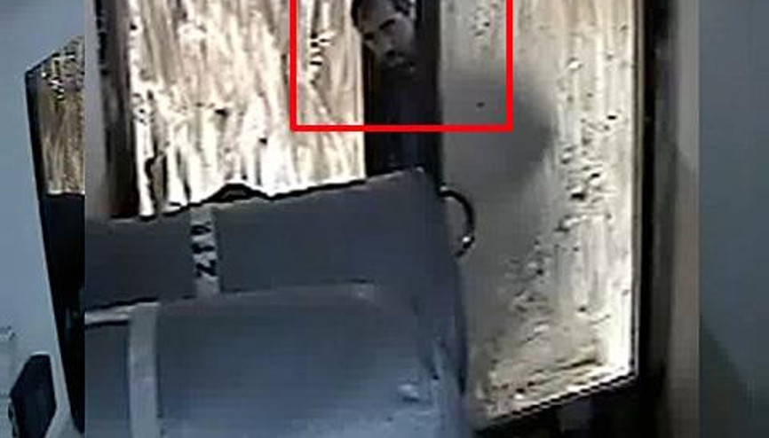 POLİS GÖRÜNTÜDEKİ BU ADAMI ARIYOR POLİS GÖRÜNTÜDEKİ BU ADAMI ARIYOR