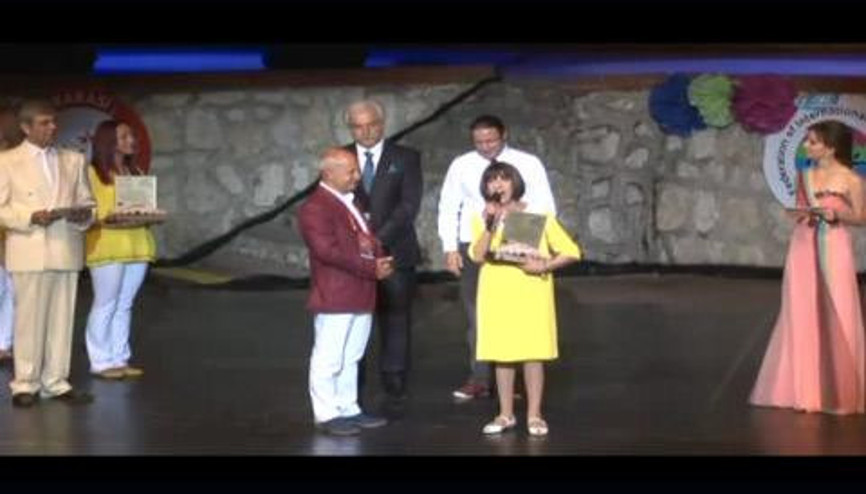 AYŞEN GRUDADAN ÇAPULCU, AYYAŞ ÇIKIŞI