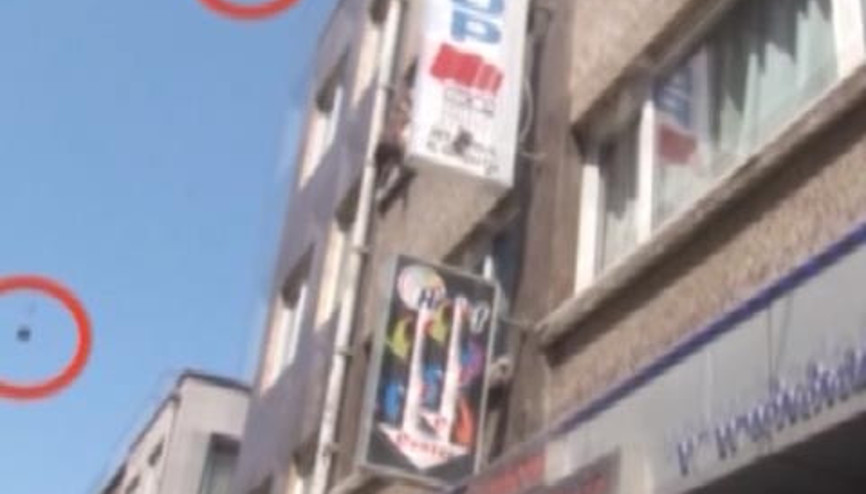 SDP BİNASINA POLİS OPERASYONU KAMERADA
