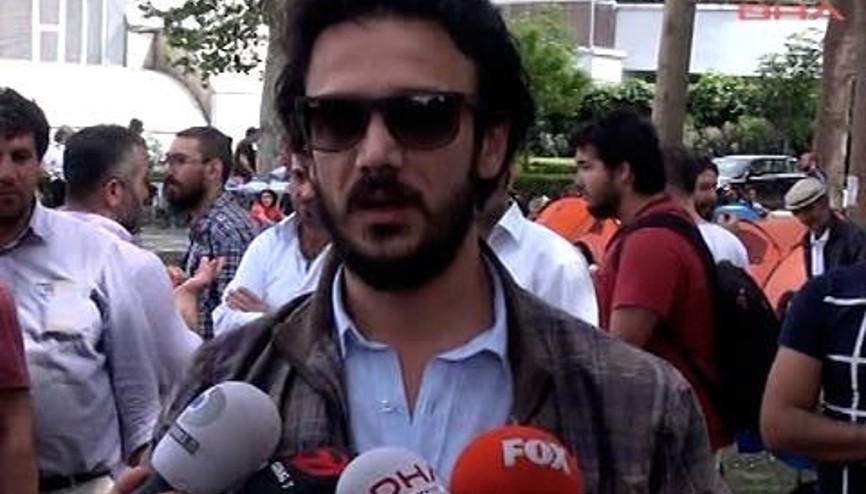 FATİH SULTAN MEHMETİ CANLANDIRAN DEVRİM EVİN DEDİĞİNİ YAPTI FATİH SULTAN MEHMETİ CANLANDIRAN DEVRİM EVİN DEDİĞİNİ YAPTI