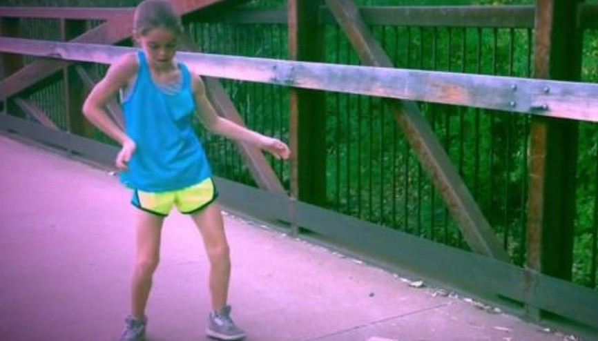 11 yaşındaki kızdan efsanevi dubstep dansı