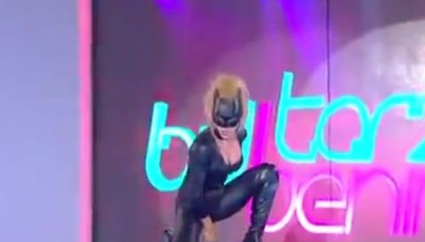 Ivana Sert kedi kadın oldu