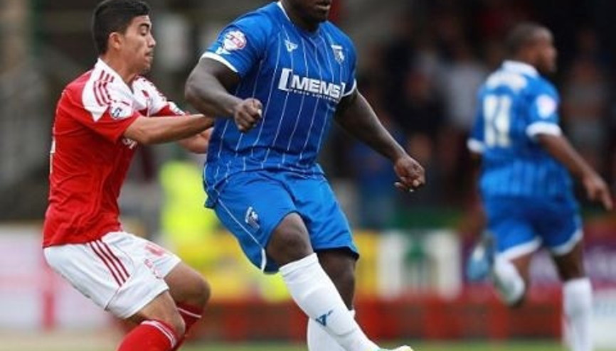 Dev golcü Akinfenwa açılışı yaptı