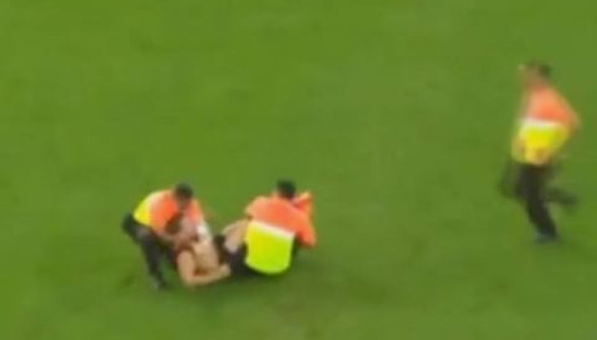 İnternet fenomeni Vitaly Dünya Kupası finalinde sahaya atlarsa