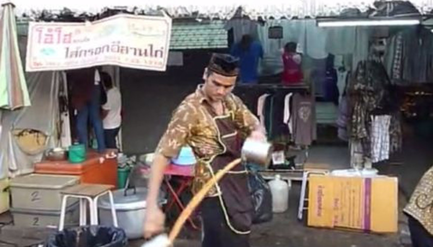 Taylandın soğuk çay uzmanı