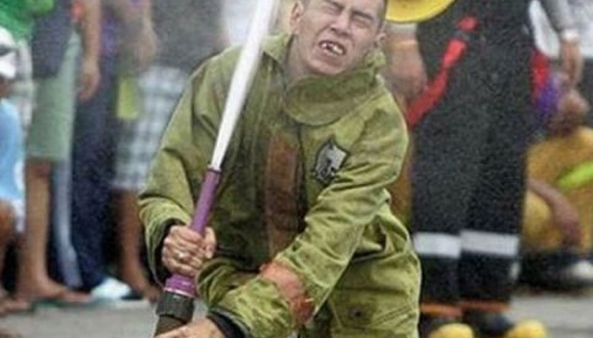 Dünyanın en amaçsız itfaiye işçisiyle tanışın