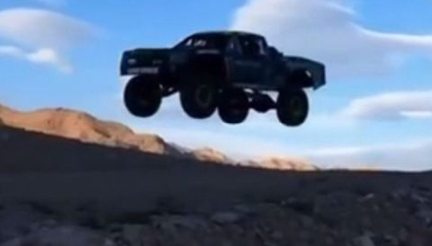 Dan Bilzerianın uçaksız uçuş keyfi