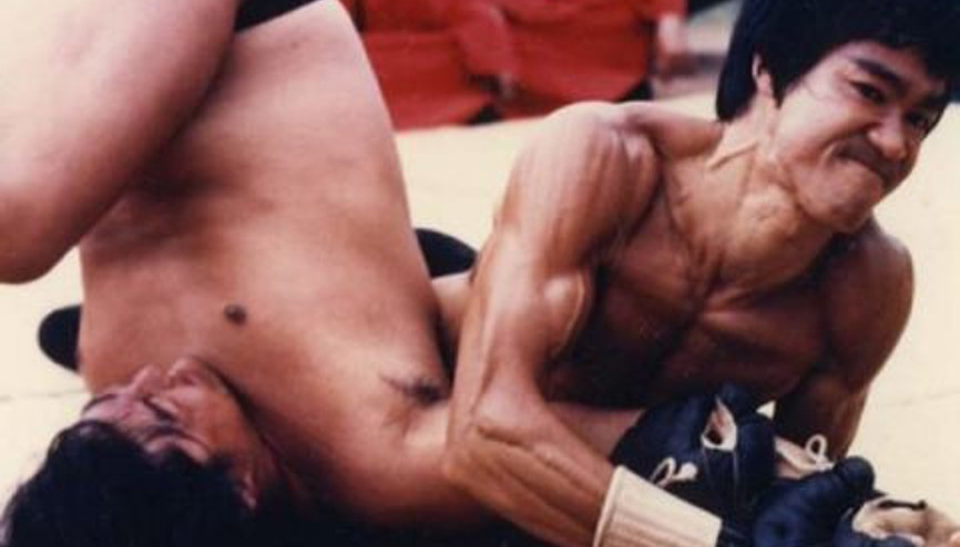 Bruce Lee geri döndü