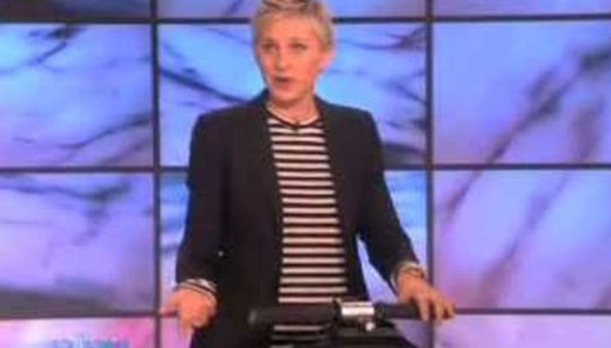 Ellen, canlı yayında Segwayden düştü