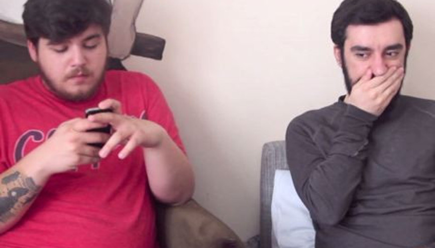 Arkadaşına ter koktuğunu hissettirmenin 4 yolu