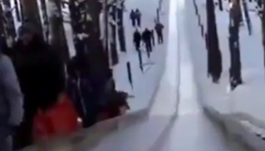 Dünyanın En İlginç Buz Kayağı