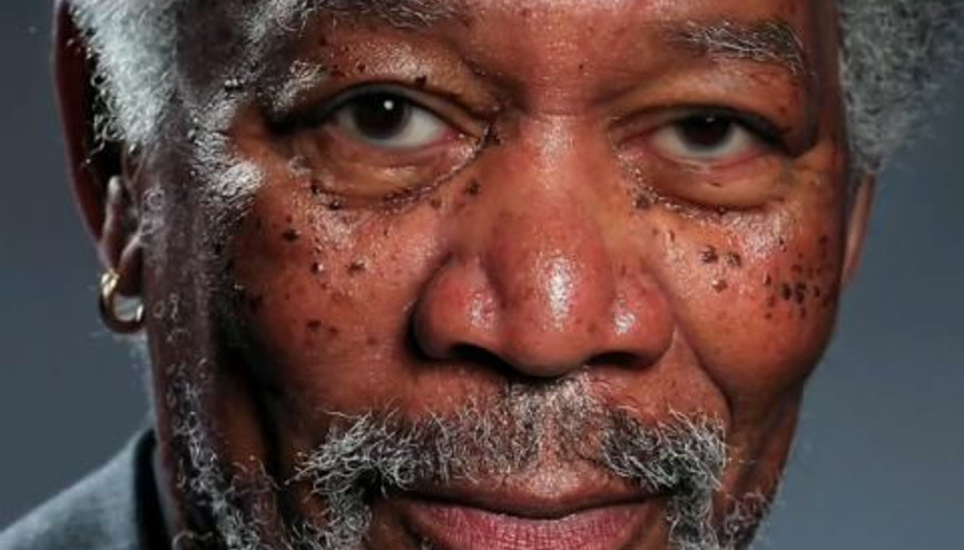 iPad ile Sanat - Parmak Boyasıyla Morgan Freeman