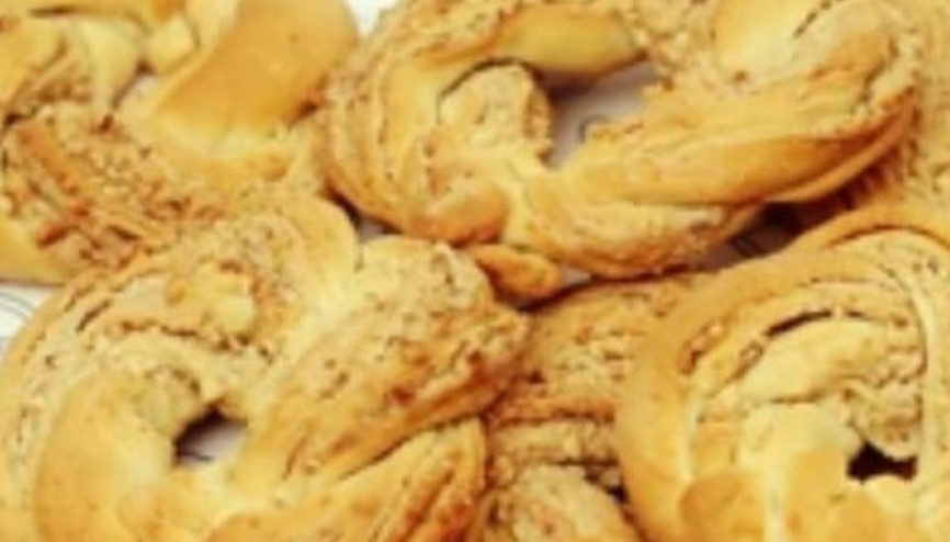 Tahinli Çiğbörek Nasıl Yapılır Tahinli Çiğbörek Nasıl Yapılır
