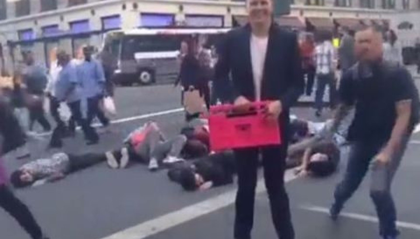 Jerome Jarre Karşıya Geçenleri Yıkarsa