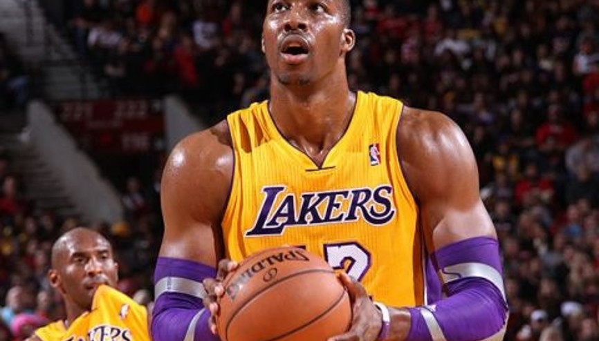 Dwight Howard Dallası Yıktı (21.10.2013)