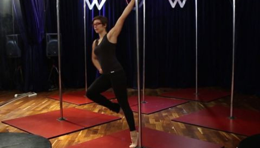 Başlangıç Seviyesi Direk Dansı Bölüm 6 - Pole Etrafında Yürümek