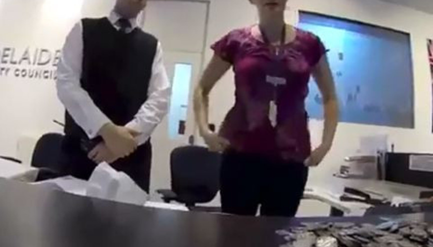 Trafik Cezasını Bozuk Parayla Ödeme Keyfi