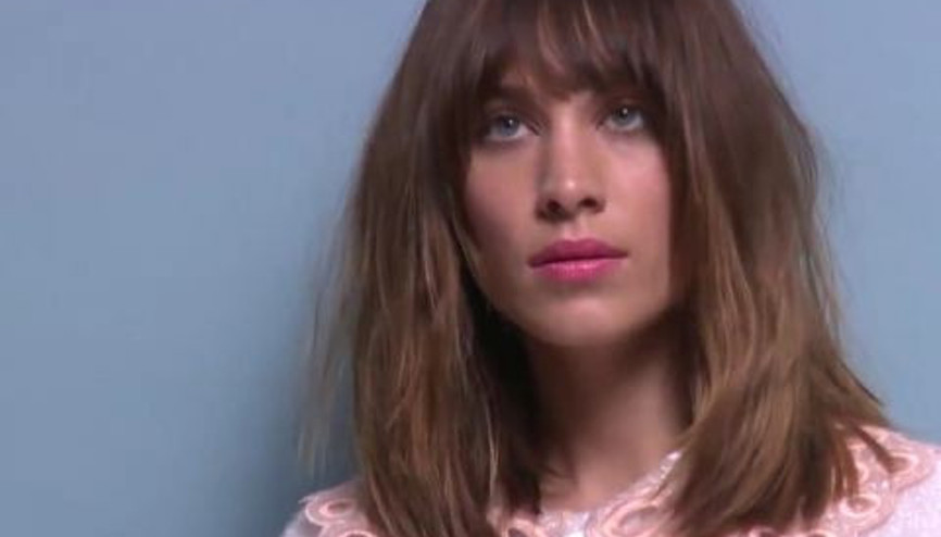 Alexa Chung Elle Çekimlerinde