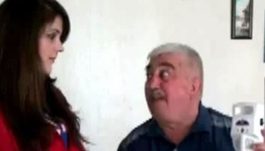 Etkileyici Böcek İlacı Reklamı