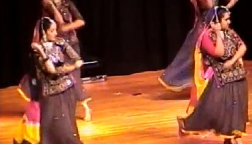 Bollywood Halk Dansı