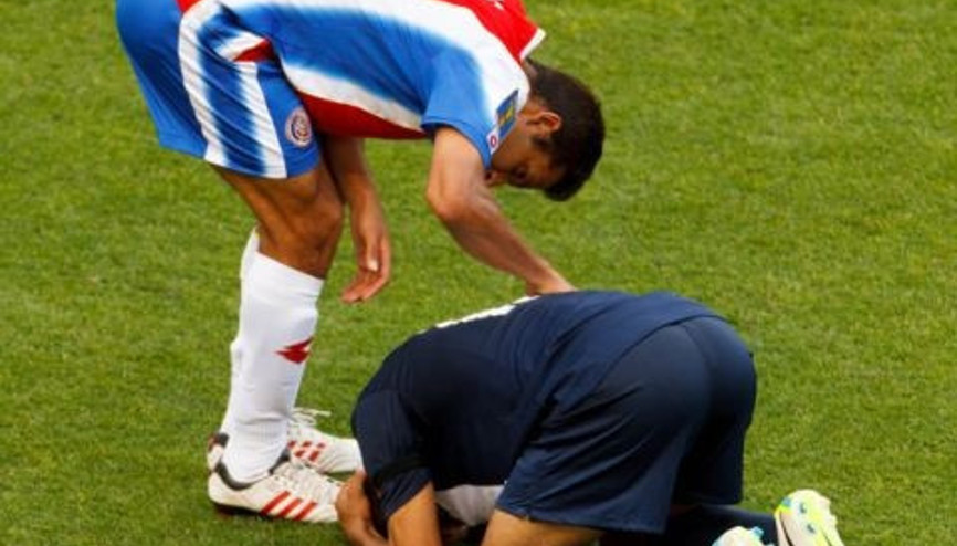 Belizeyi Kendi Kalesine Attığı Gol Yaktı