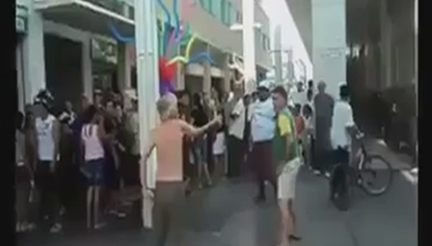 İhtiyar Amcaların Komik Kavgası