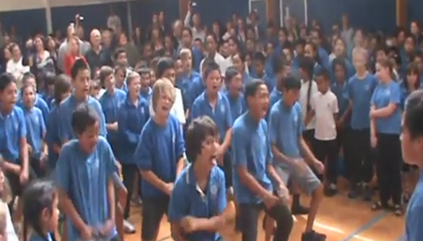 Orta Okul Çocuklarının Kapışmaları