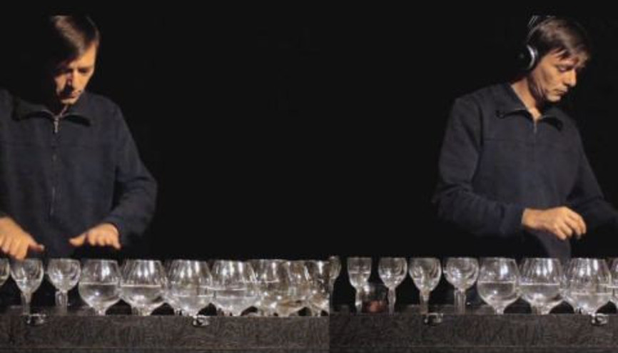 Bardaklardan Für Elise Dinlemek