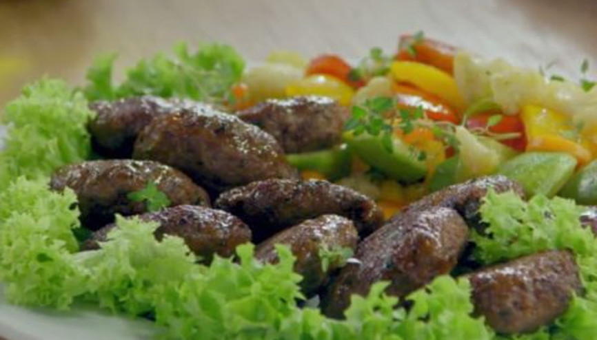 Saba Tümer İle Köfte Tarifi