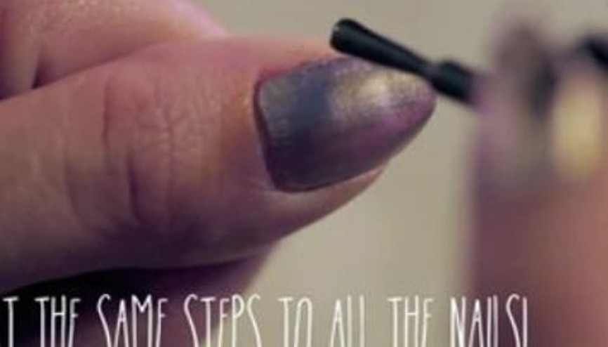 Tırnaklarını Danteller İle Süsle