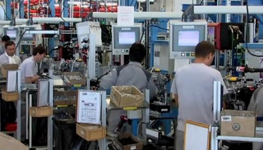 Dacia Fabrikası Üretim Bandı Motor Üretimi