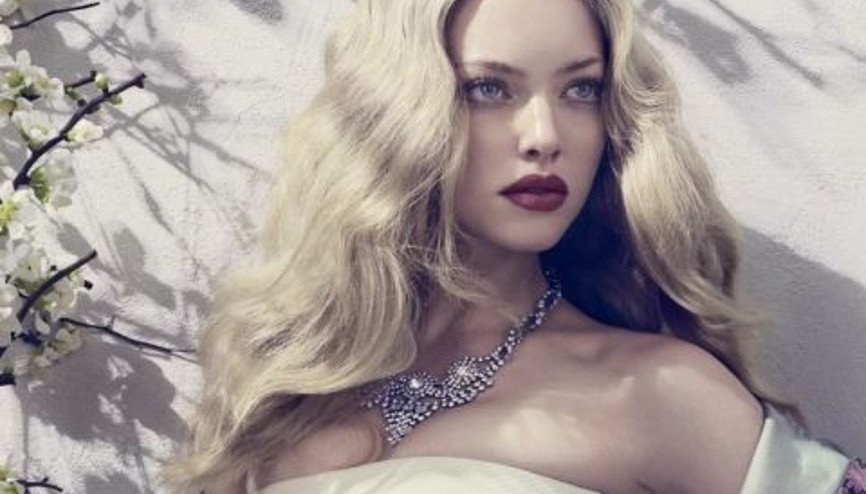 Amanda Seyfried W Kore İçin Objektif Karşısında