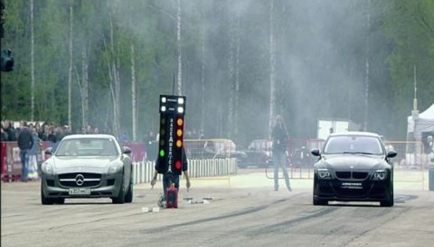 Mercedes-Benz SLS AMG BMW M6’ya Karşı