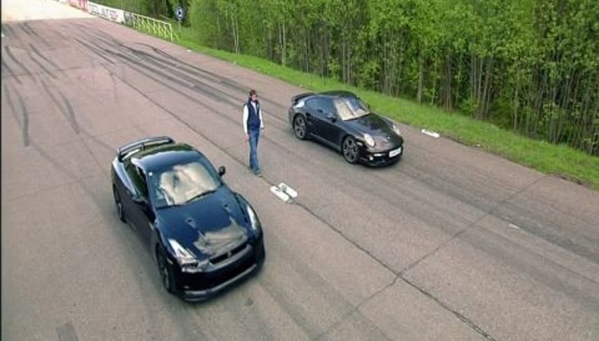 Porsche 911 Turbo Nissan GT-R’a Karşı