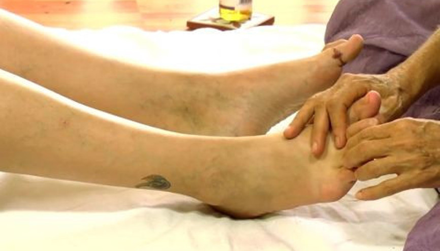 Kendinizi Şımartacağınız Masajlardan; Ayak Masajı