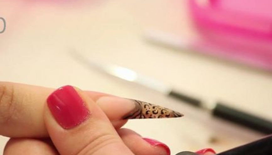 Tırnaklarda Leopar Desen