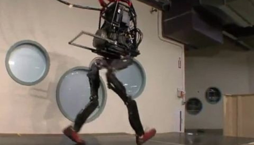 Yürüyen İnsansı Robot PETMAN
