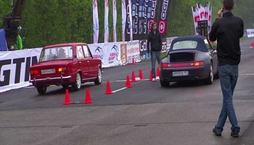 Lada 2101 Porsche 911 Carrera RS’e Karşı