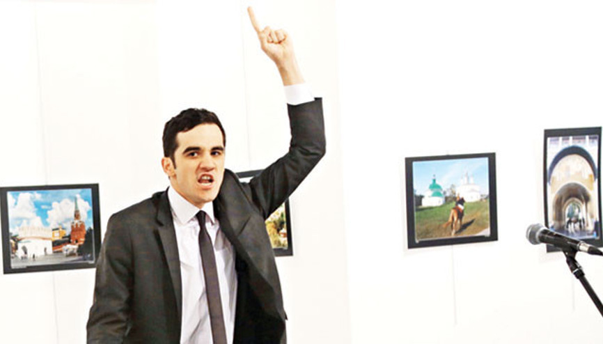 Ev sahibini FETÖden atmışlar