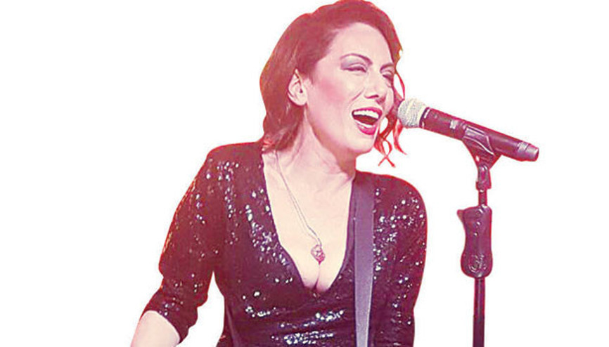 Sibel Tüzün yeni yıla bekar girdi