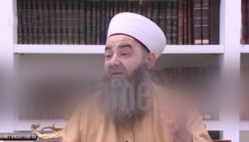 Ahmet Mahmut Ünlü’den garip satranç yorumu