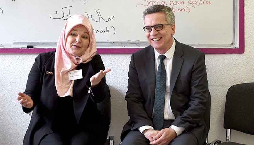 Maiziere: Sizleri yakından takip ediyorum