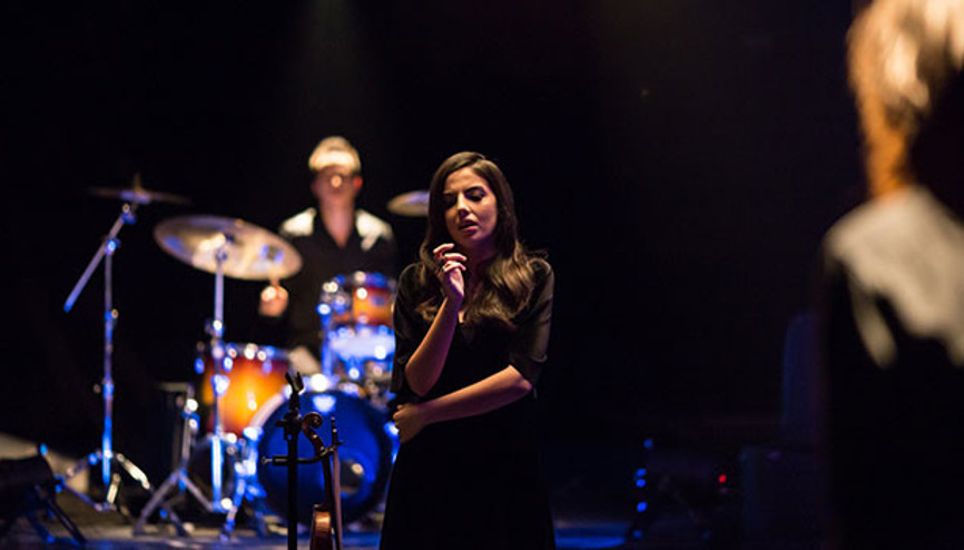 Melisa Uzunarslandan Yeni Single Bir Aşk Şarkısı